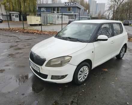 Білий Шкода Фабія, об'ємом двигуна 1.4 л та пробігом 256 тис. км за 3200 $, фото 6 на Automoto.ua