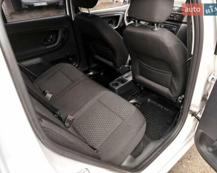 Белый Шкода Фабия, объемом двигателя 1.39 л и пробегом 126 тыс. км за 5998 $, фото 11 на Automoto.ua