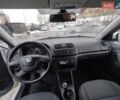 Білий Шкода Фабія, об'ємом двигуна 1.4 л та пробігом 253 тис. км за 4550 $, фото 3 на Automoto.ua