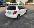 Белый Шкода Фабия, объемом двигателя 1.2 л и пробегом 216 тыс. км за 5100 $, фото 2 на Automoto.ua