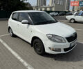 Белый Шкода Фабия, объемом двигателя 1.39 л и пробегом 319 тыс. км за 5250 $, фото 1 на Automoto.ua