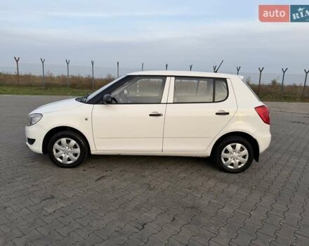 Белый Шкода Фабия, объемом двигателя 1.2 л и пробегом 224 тыс. км за 5200 $, фото 3 на Automoto.ua