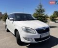 Белый Шкода Фабия, объемом двигателя 1.39 л и пробегом 176 тыс. км за 5400 $, фото 1 на Automoto.ua