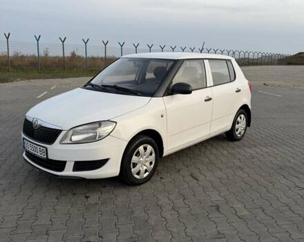 Белый Шкода Фабия, объемом двигателя 1.2 л и пробегом 224 тыс. км за 5200 $, фото 2 на Automoto.ua