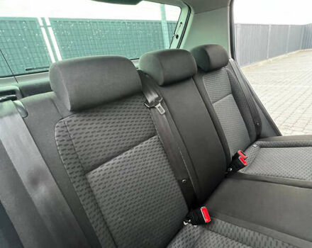 Білий Шкода Фабія, об'ємом двигуна 1.39 л та пробігом 240 тис. км за 6000 $, фото 11 на Automoto.ua