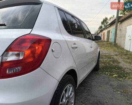 Белый Шкода Фабия, объемом двигателя 1.4 л и пробегом 113 тыс. км за 6400 $, фото 15 на Automoto.ua