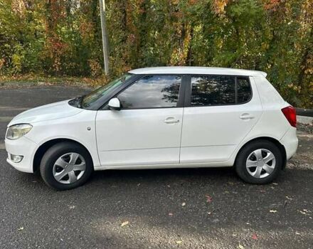 Білий Шкода Фабія, об'ємом двигуна 1.39 л та пробігом 283 тис. км за 4900 $, фото 4 на Automoto.ua