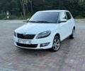 Білий Шкода Фабія, об'ємом двигуна 1.39 л та пробігом 221 тис. км за 3900 $, фото 1 на Automoto.ua