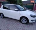 Белый Шкода Фабия, объемом двигателя 1.39 л и пробегом 308 тыс. км за 4600 $, фото 1 на Automoto.ua