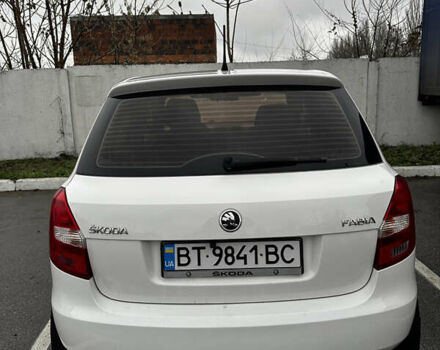 Белый Шкода Фабия, объемом двигателя 1.2 л и пробегом 162 тыс. км за 6000 $, фото 17 на Automoto.ua