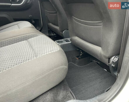 Белый Шкода Фабия, объемом двигателя 1.4 л и пробегом 198 тыс. км за 6200 $, фото 26 на Automoto.ua