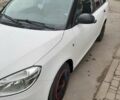 Белый Шкода Фабия, объемом двигателя 1.2 л и пробегом 280 тыс. км за 5200 $, фото 6 на Automoto.ua