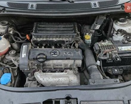 Шкода Фабия 2013 в Киеве на Automoto.ua Белый Шкода Фабия, объемом двигателя 1.39 л и пробегом 192 тыс. км за 5800 $, фото 14 на Automoto.ua