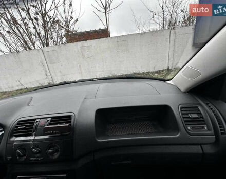 Белый Шкода Фабия, объемом двигателя 1.2 л и пробегом 162 тыс. км за 6000 $, фото 37 на Automoto.ua