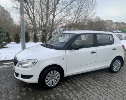 Белый Шкода Фабия, объемом двигателя 1.2 л и пробегом 193 тыс. км за 6000 $, фото 1 на Automoto.ua