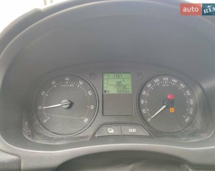 Белый Шкода Фабия, объемом двигателя 1.2 л и пробегом 172 тыс. км за 4900 $, фото 10 на Automoto.ua