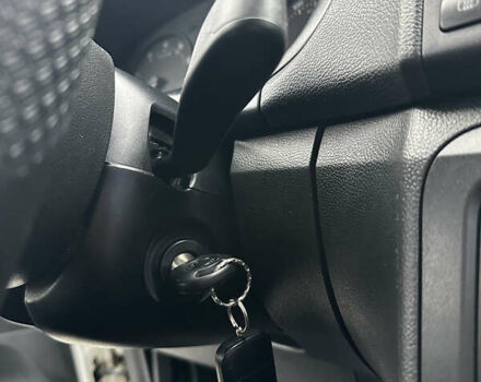 Белый Шкода Фабия, объемом двигателя 1.2 л и пробегом 162 тыс. км за 6000 $, фото 41 на Automoto.ua