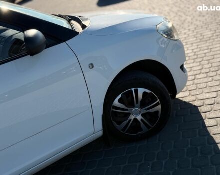 Белый Шкода Фабия, объемом двигателя 1.2 л и пробегом 285 тыс. км за 5690 $, фото 11 на Automoto.ua