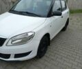 Белый Шкода Фабия, объемом двигателя 1.2 л и пробегом 240 тыс. км за 5200 $, фото 1 на Automoto.ua