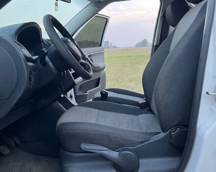 Білий Шкода Фабія, об'ємом двигуна 1.2 л та пробігом 120 тис. км за 5100 $, фото 12 на Automoto.ua
