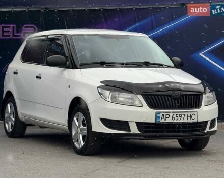 Белый Шкода Фабия, объемом двигателя 1.2 л и пробегом 161 тыс. км за 4299 $, фото 3 на Automoto.ua