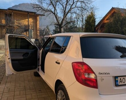 Белый Шкода Фабия, объемом двигателя 1.6 л и пробегом 174 тыс. км за 5999 $, фото 17 на Automoto.ua