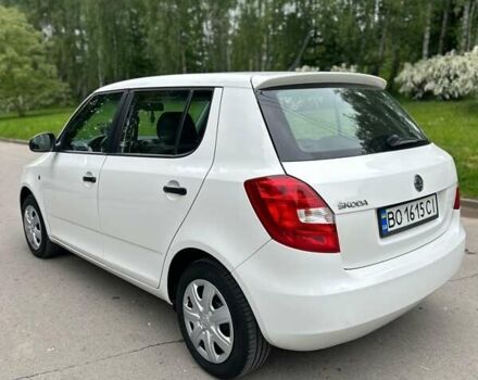 Белый Шкода Фабия, объемом двигателя 1.4 л и пробегом 144 тыс. км за 6300 $, фото 8 на Automoto.ua
