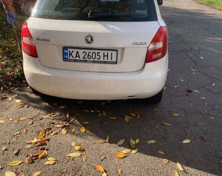 Белый Шкода Фабия, объемом двигателя 1.39 л и пробегом 241 тыс. км за 4500 $, фото 5 на Automoto.ua