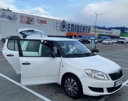 Белый Шкода Фабия, объемом двигателя 1.2 л и пробегом 250 тыс. км за 5500 $, фото 10 на Automoto.ua