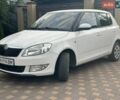 Белый Шкода Фабия, объемом двигателя 1.39 л и пробегом 180 тыс. км за 6000 $, фото 1 на Automoto.ua