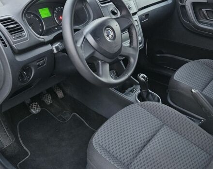 Шкода Фабия 2013 в Киеве на Automoto.ua Белый Шкода Фабия, объемом двигателя 1.4 л и пробегом 192 тыс. км за 5800 $, фото 3 на Automoto.ua