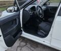 Шкода Фабия 2013 в Киеве на Automoto.ua Белый Шкода Фабия, объемом двигателя 1.39 л и пробегом 192 тыс. км за 5800 $, фото 9 на Automoto.ua
