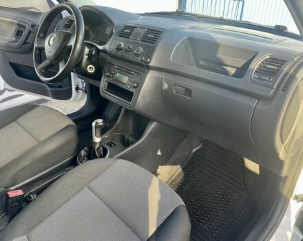 Шкода Фабия 2013 в Кропивницком (Кировограде) на Automoto.ua Белый Шкода Фабия, объемом двигателя 1.6 л и пробегом 200 тыс. км за 6250 $, фото 6 на Automoto.ua