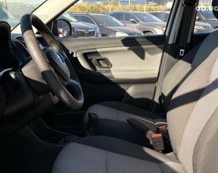 Белый Шкода Фабия, объемом двигателя 1.2 л и пробегом 285 тыс. км за 5690 $, фото 15 на Automoto.ua