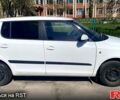 Белый Шкода Фабия, объемом двигателя 1.4 л и пробегом 358 тыс. км за 5250 $, фото 2 на Automoto.ua