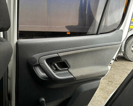 Белый Шкода Фабия, объемом двигателя 1.2 л и пробегом 162 тыс. км за 6000 $, фото 58 на Automoto.ua