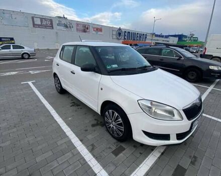 Белый Шкода Фабия, объемом двигателя 1.2 л и пробегом 250 тыс. км за 5500 $, фото 15 на Automoto.ua