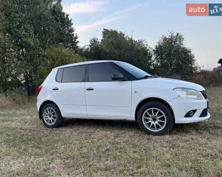 Білий Шкода Фабія, об'ємом двигуна 1.2 л та пробігом 120 тис. км за 5100 $, фото 17 на Automoto.ua
