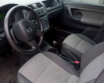 Білий Шкода Фабія, об'ємом двигуна 1.6 л та пробігом 167 тис. км за 6700 $, фото 12 на Automoto.ua