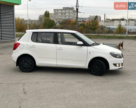 Белый Шкода Фабия, объемом двигателя 1.2 л и пробегом 186 тыс. км за 4750 $, фото 6 на Automoto.ua