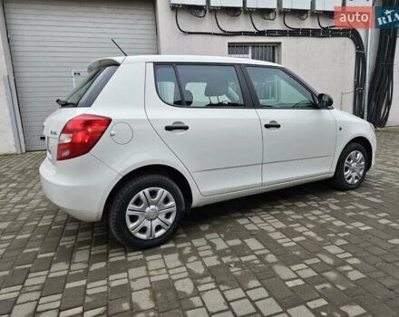 Белый Шкода Фабия, объемом двигателя 1.39 л и пробегом 218 тыс. км за 5500 $, фото 8 на Automoto.ua