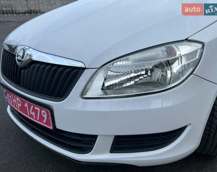 Белый Шкода Фабия, объемом двигателя 0 л и пробегом 130 тыс. км за 5300 $, фото 17 на Automoto.ua