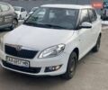 Білий Шкода Фабія, об'ємом двигуна 1.39 л та пробігом 413 тис. км за 4200 $, фото 1 на Automoto.ua