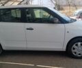Білий Шкода Фабія, об'ємом двигуна 1.2 л та пробігом 319 тис. км за 4500 $, фото 1 на Automoto.ua