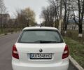 Белый Шкода Фабия, объемом двигателя 1.2 л и пробегом 300 тыс. км за 5700 $, фото 3 на Automoto.ua
