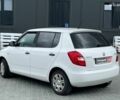 Белый Шкода Фабия, объемом двигателя 1.6 л и пробегом 351 тыс. км за 5990 $, фото 5 на Automoto.ua