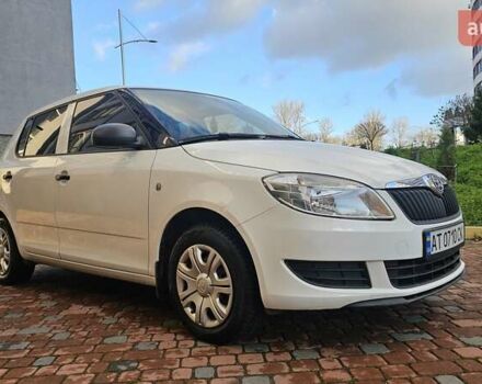 Белый Шкода Фабия, объемом двигателя 1.6 л и пробегом 132 тыс. км за 6700 $, фото 7 на Automoto.ua