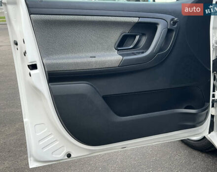 Белый Шкода Фабия, объемом двигателя 0 л и пробегом 130 тыс. км за 5300 $, фото 26 на Automoto.ua