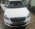 Белый Шкода Фабия, объемом двигателя 1.2 л и пробегом 30 тыс. км за 8000 $, фото 1 на Automoto.ua