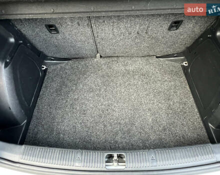 Белый Шкода Фабия, объемом двигателя 0 л и пробегом 130 тыс. км за 5300 $, фото 51 на Automoto.ua